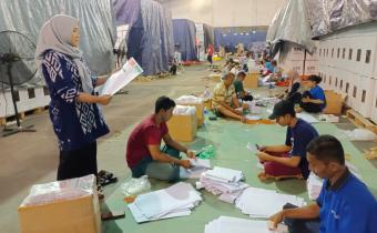 AWASI MELEKAT PROSES PELIPATAN SURAT SUARA PEMILU 2024